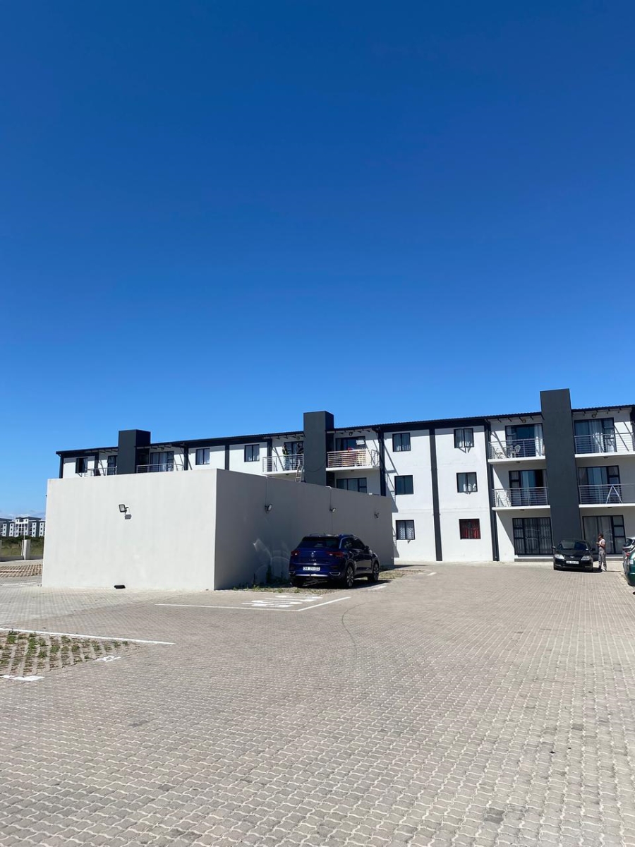 3 Bedroom Property for Sale in Parklands East Western Cape